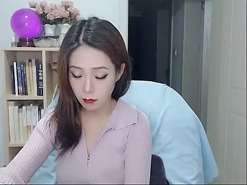 SuSushi728 online show from 10/26/25, 04:51