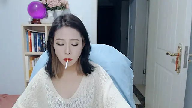 SuSushi728 online show from 05/19/26, 04:03