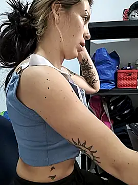 Tefannyy  online show from 09/23/25, 03:30