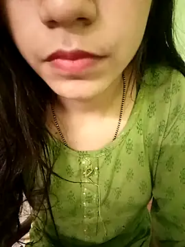 EACH 555 online show from 12/17/25, 06:18