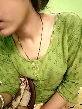 EACH 555 online show from 12/15/25, 09:04