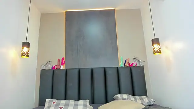 ChanelAdamss  online show from 12/15/25, 08:03