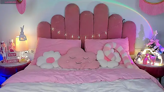 GiaCale online show from 12/05/25, 01:32