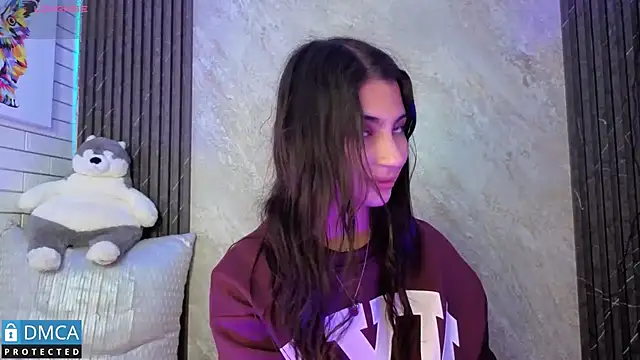 SolBeaumont1 online show from 10/21/25, 07:35