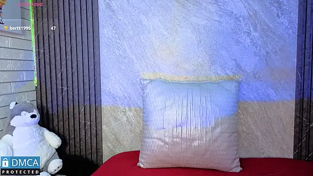 SolBeaumont1 online show from 10/08/25, 07:03