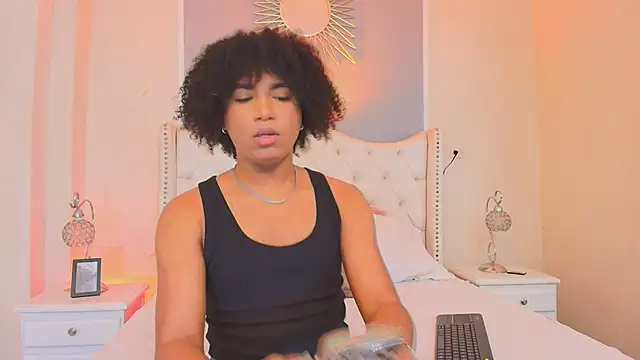 Ambar Collingg online show from 09/26/25, 01:07