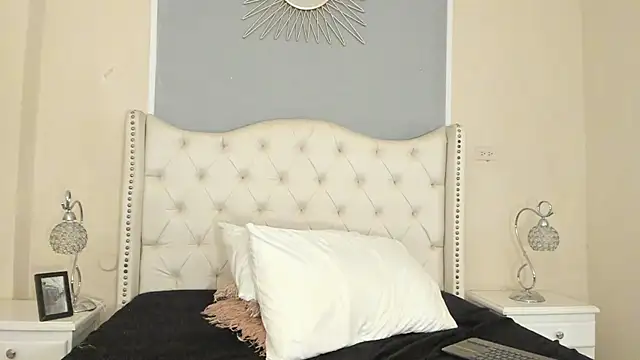 Ambar Collingg online show from 03/03/25, 04:15