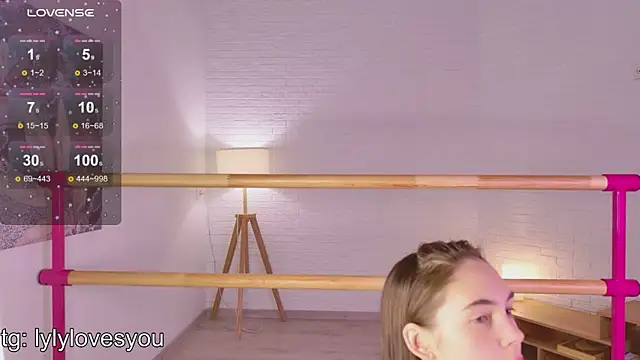 lylylovesyou online show from 05/08/26, 05:55
