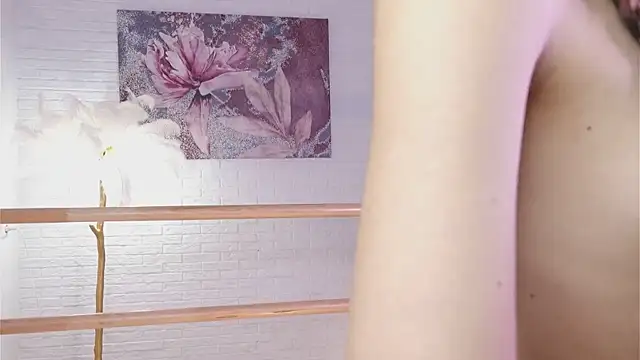 lylylovesyou online show from 03/21/25, 06:49