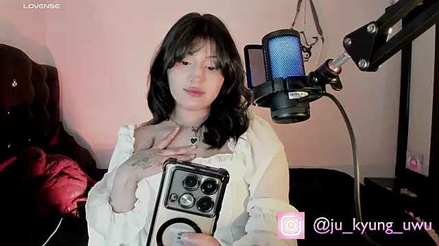 Ju Kyung online show from 02/28/25, 07:48