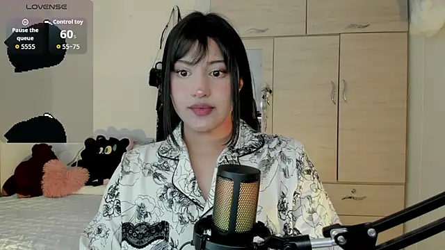 Ju Kyung online show from 10/06/25, 12:56