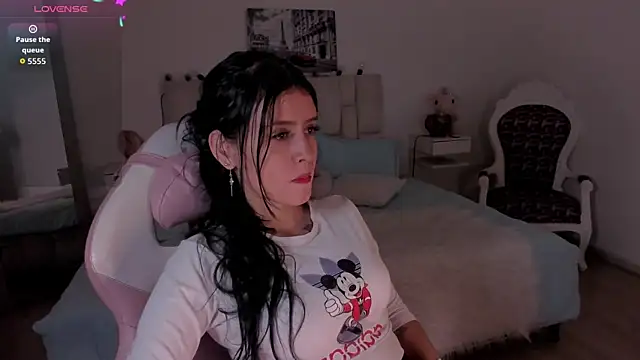 yenny garcia online show from 03/24/26, 03:01