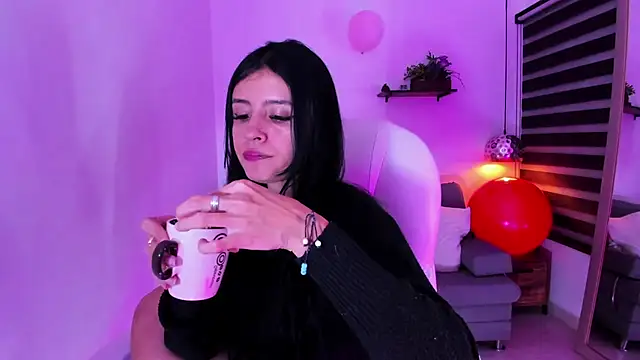 yenny garcia online show from 11/13/25, 06:45