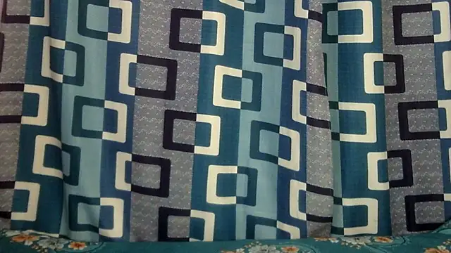 strip nishu online show from 10/08/25, 07:54