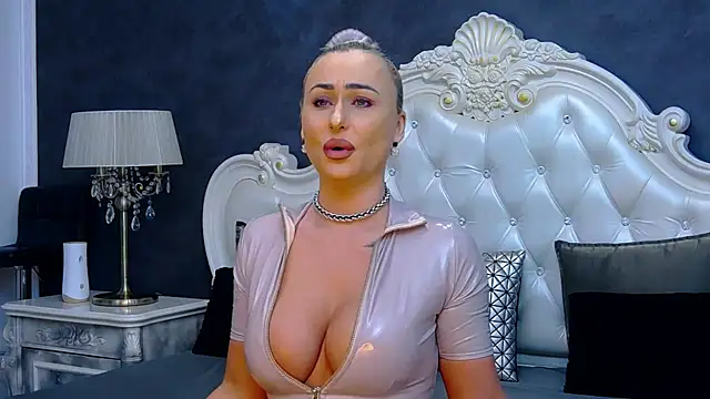 Ema Boom online show from 01/17/25, 06:26