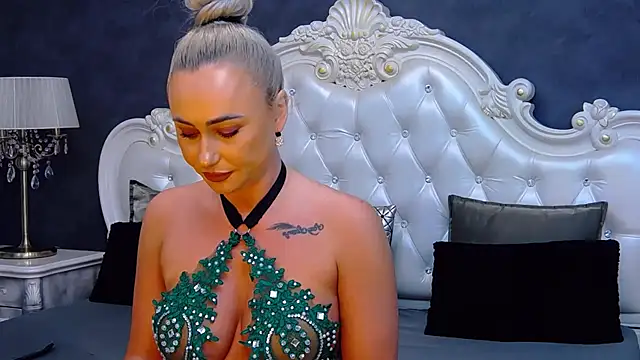 Ema Boom online show from 01/13/25, 08:58