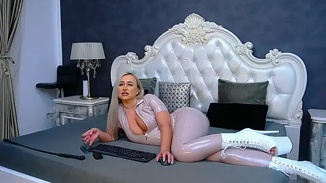 Ema Boom online show from 02/21/25, 09:56