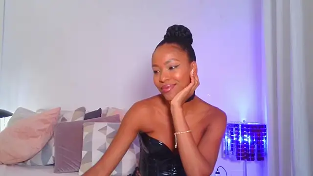 JuliaMartini online show from 03/03/26, 12:12