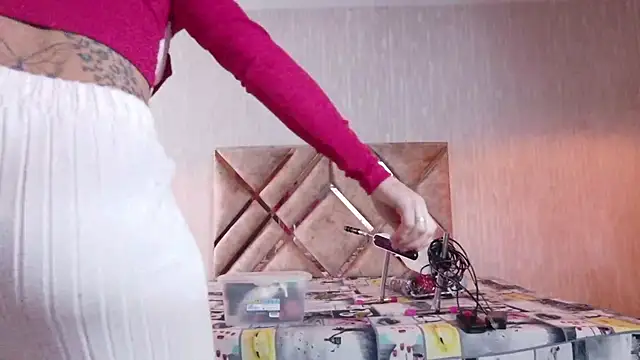 engel devil online show from 11/02/25, 02:55