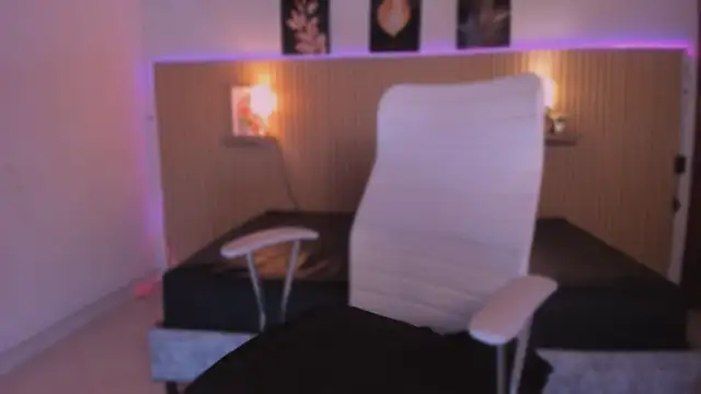 cloe sirena online show from 04/09/26, 02:01