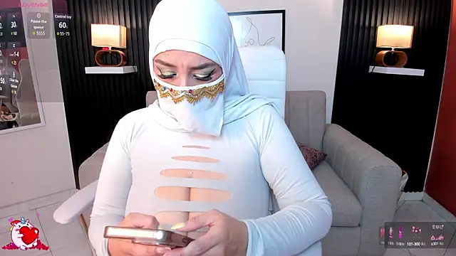 cloe sirena online show from 10/02/25, 01:58