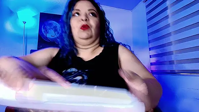 ANAMARIARIOS online show from 09/19/25, 07:51