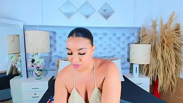 EileenBenzon online show from 02/19/26, 04:04