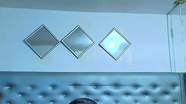 EileenBenzon online show from 03/10/26, 05:00