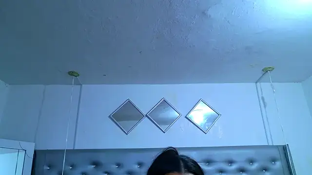 EileenBenzon online show from 04/14/26, 04:39