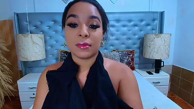 EileenBenzon online show from 10/01/25, 04:06