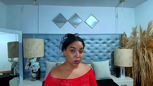 EileenBenzon online show from 02/11/26, 02:44