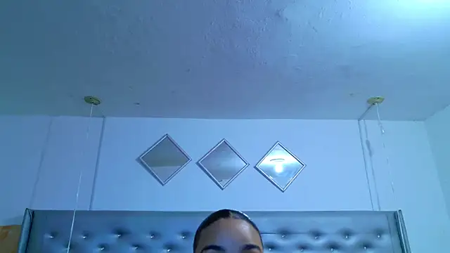 EileenBenzon online show from 05/26/26, 01:53