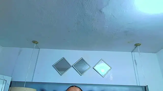 EileenBenzon online show from 03/25/26, 02:27