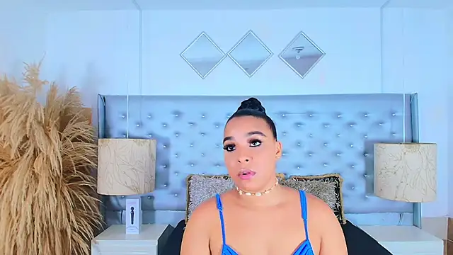 EileenBenzon online show from 11/21/25, 05:12