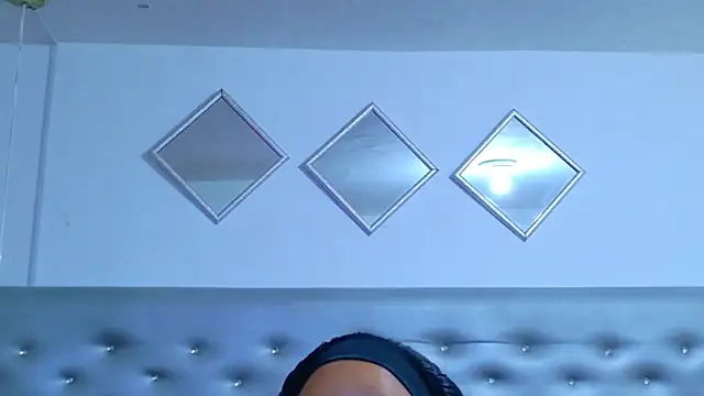 EileenBenzon online show from 05/20/26, 02:47