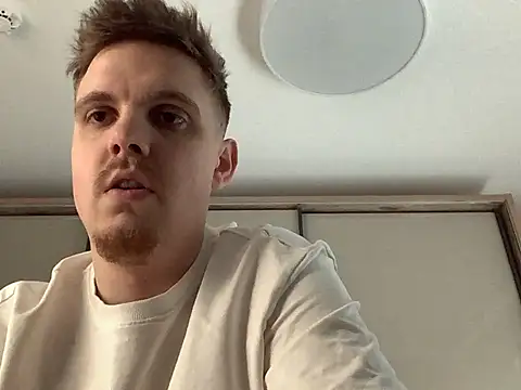 neilho1 online show from 04/21/26, 04:02