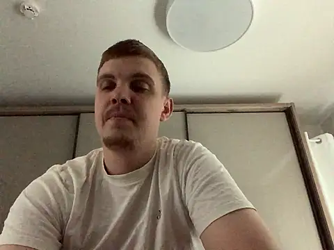 neilho1 online show from 09/15/25, 07:09