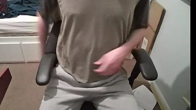 Snapshot of an4y8ot chatting on 11/04/25, 05:17 an4y8ot online show from 11/04/25, 05:17