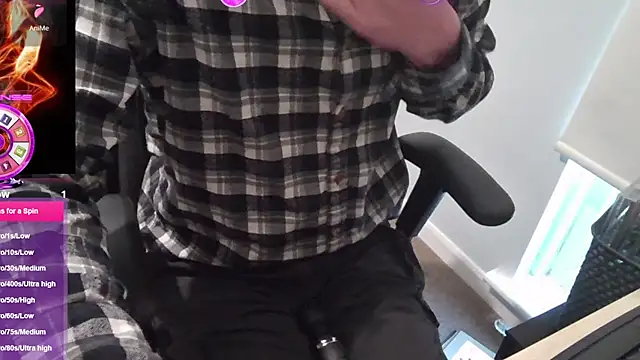 Snapshot of an4y8ot chatting on 12/16/25, 09:13 an4y8ot online show from 12/16/25, 09:13