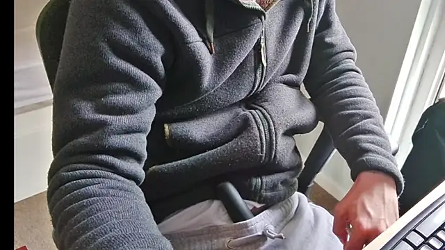 an4y8ot online show from 06/04/26, 08:30