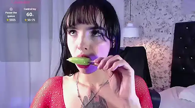 Snapshot of Layla_crazybaby_ chatting on 12/28/24, 11:16 Layla crazybaby  online show from 12/28/24, 11:16