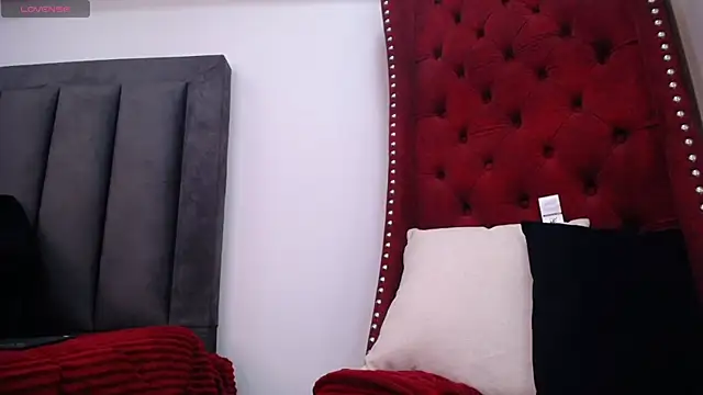 BiancaAntonelli online show from 04/10/26, 01:40