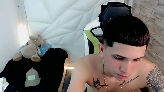 Brayan lopezz online show from 02/03/25, 03:59