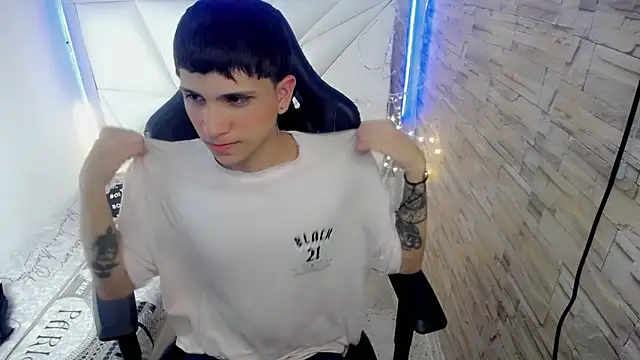 Brayan lopezz online show from 12/04/24, 05:49