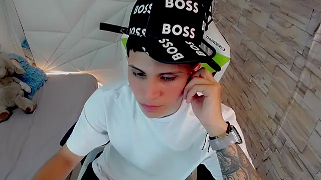 Brayan lopezz online show from 03/17/25, 06:53