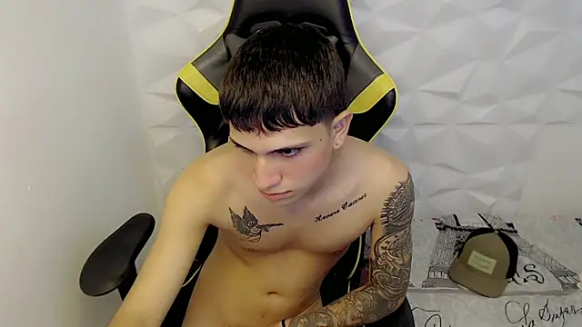 Brayan lopezz online show from 01/25/25, 03:52