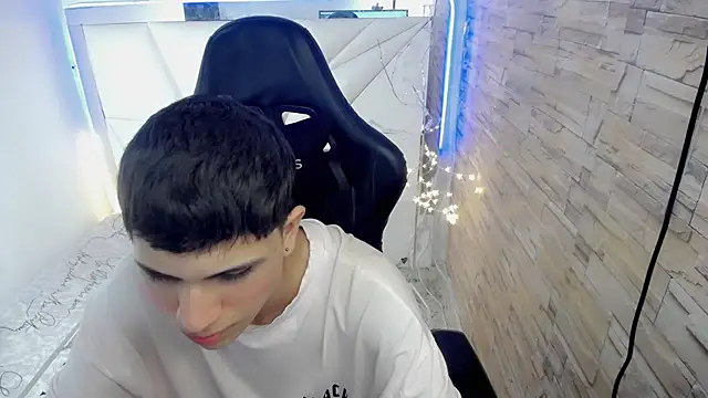 Brayan lopezz online show from 12/05/24, 02:39