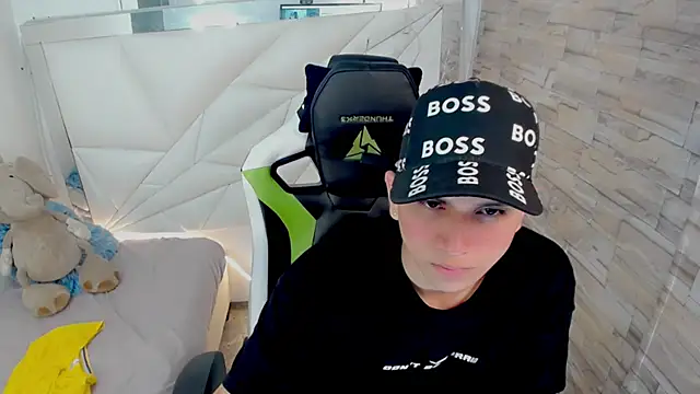 Brayan lopezz online show from 03/18/25, 12:50