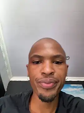 Snapshot of BlueIceCube chatting on 02/24/25, 01:53 BlueIceCube online show from 02/24/25, 01:53