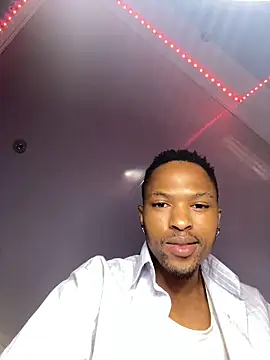 Snapshot of BlueIceCube chatting on 01/11/25, 08:33 BlueIceCube online show from 01/11/25, 08:33